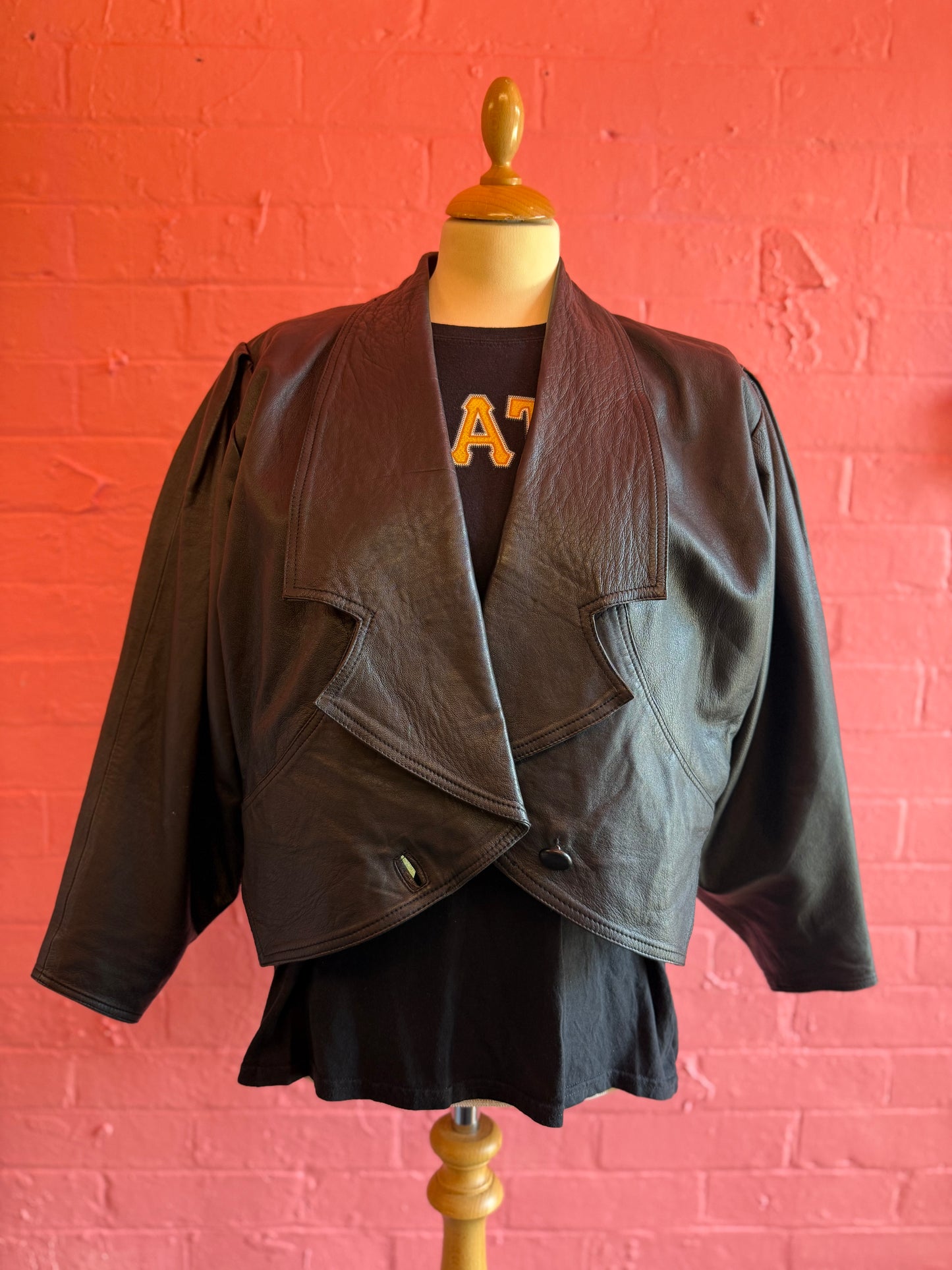 Cropped leather jacket