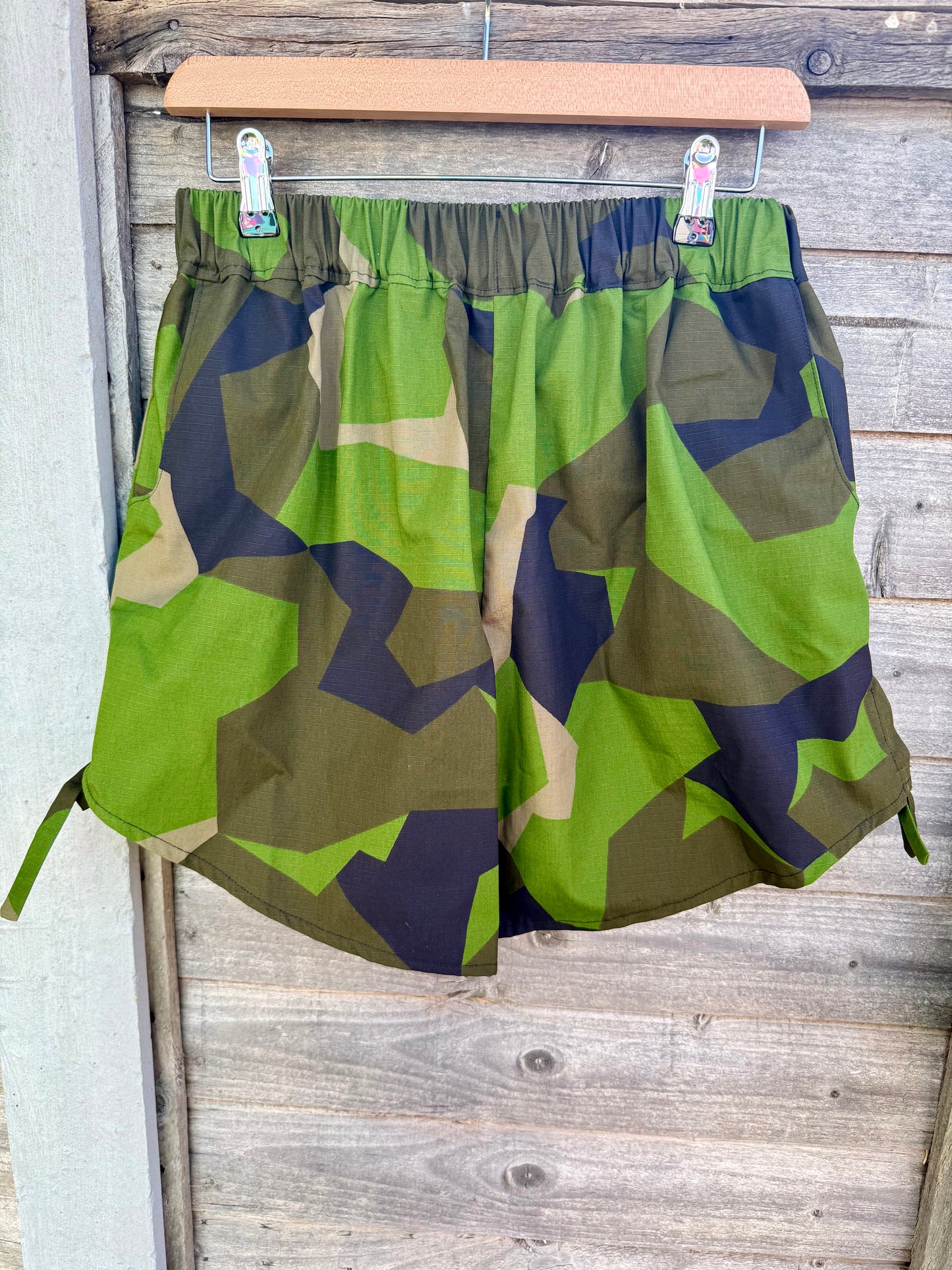 Sunny camo shorts