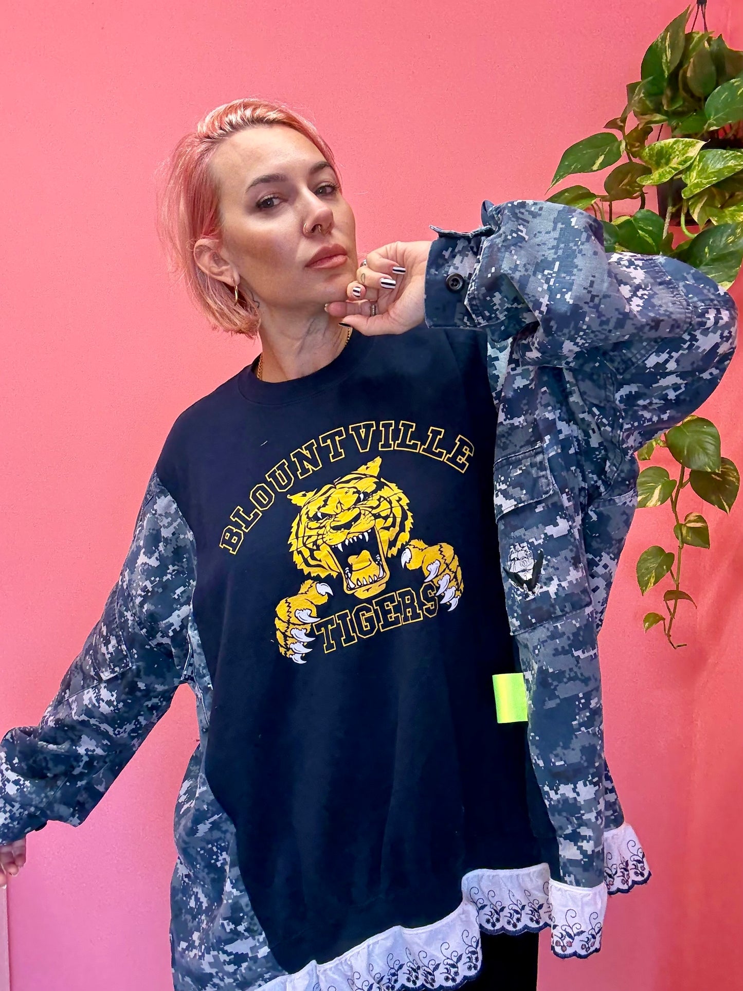 Blue camo + vintage sweat