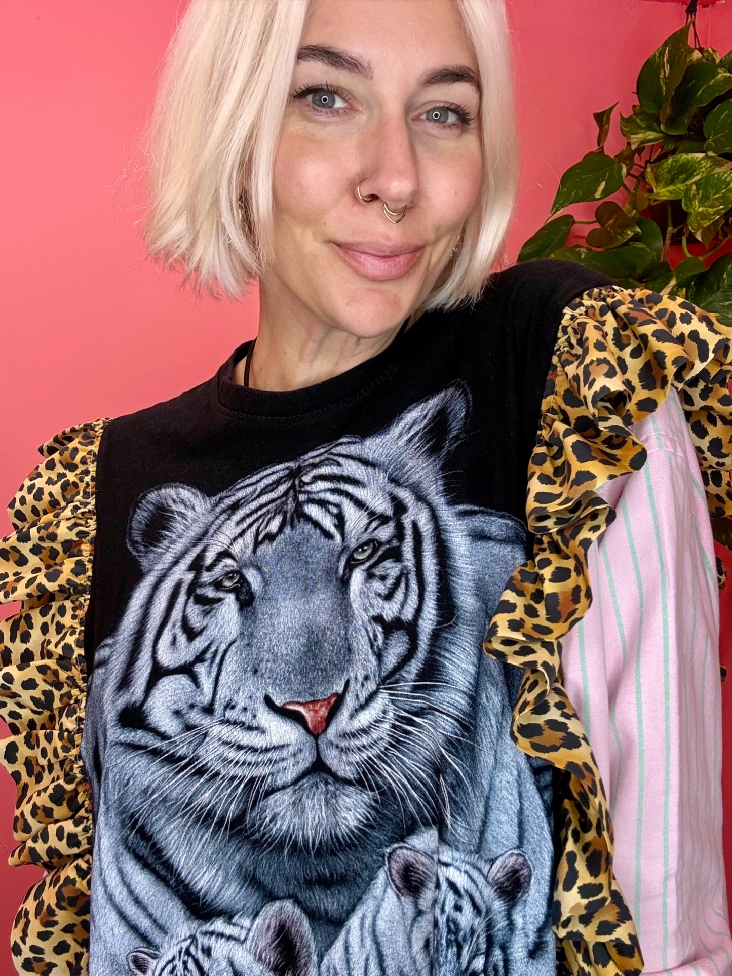 Tiger frill lazy