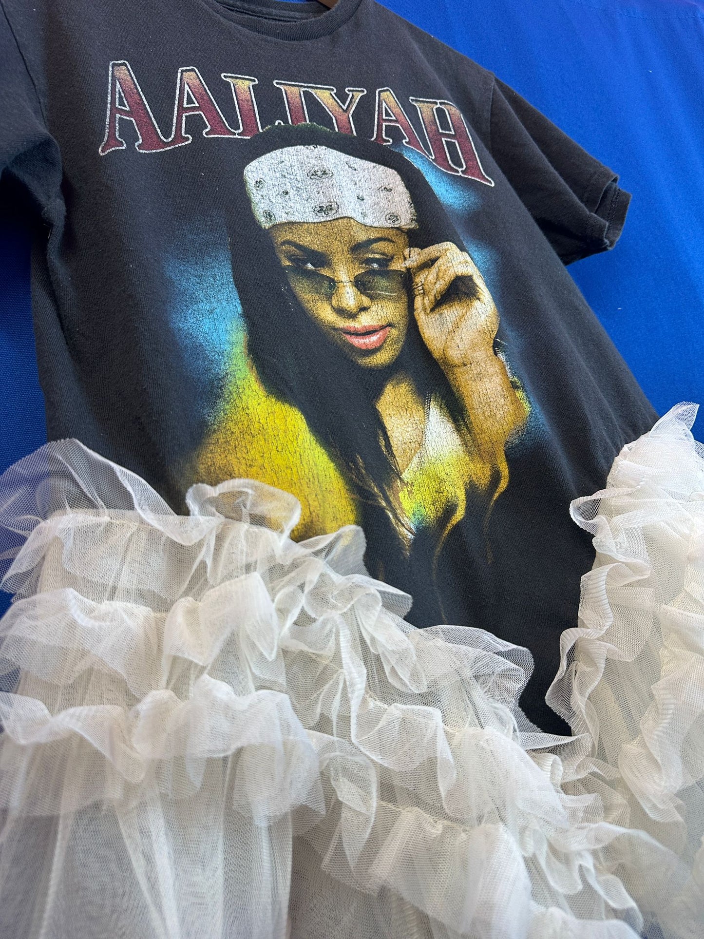 AALIYAH frill me up